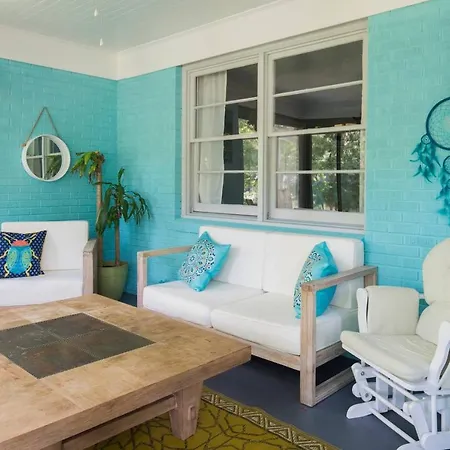 Villa Boho By The Water! 1750Sqft - Fishing & Sleeps 10!